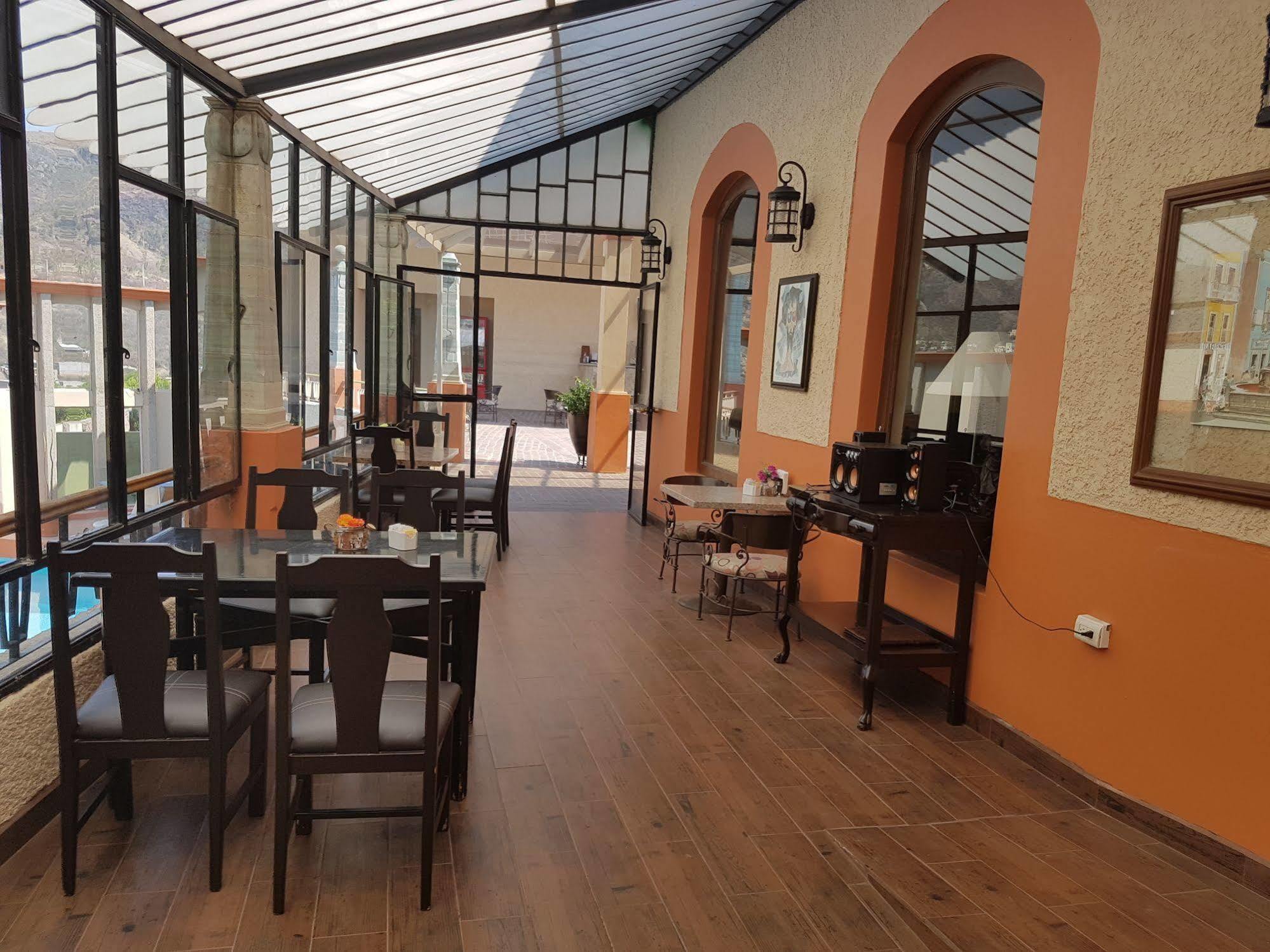 Hotel Paseo De La Presa Guanajuato Exterior photo